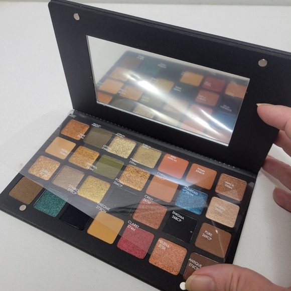 NEW‎ Natasha Denona Metropolis Palette Eyeshadow 15 Color Shades Built In Mirror - Picture 5 of 7